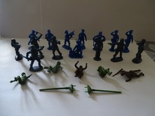 Atlantic made in Italy lot de 20 soldats échelle 1:32 marine et aviation TBE