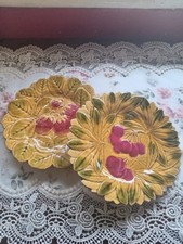 2 Assiettes en Barbotine