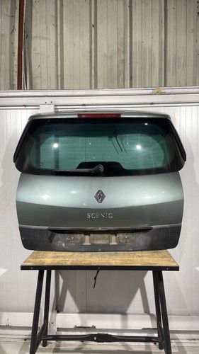 Malle hayon arriere renault - malle/hayon,