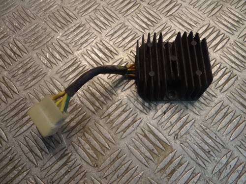 Regulateur tension quad - regulateur, de