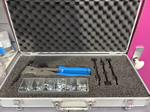 Coffret pince main pour - à,