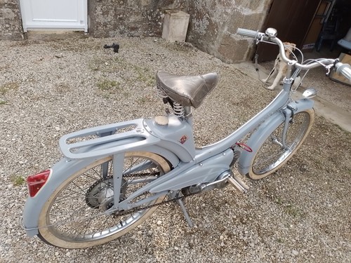 Mobylette 42 - mobylette, av