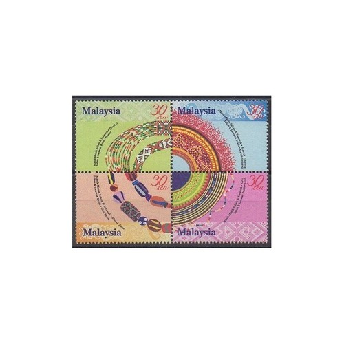 Malaisie 2001 no 876 879 - -,
