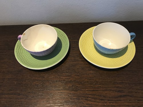 Tasses sous - et,
