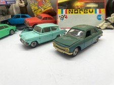 ANCIENNE MINIALUXE PLASTIQUE