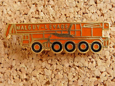 pin's pins badge automobile