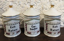 Anciens pots à pharmacie en porcelaine de Limoges pharmacopée médecine faïence 