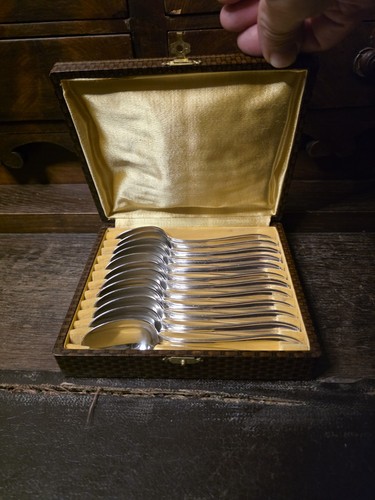 élégant coffret de 12 - coffret,