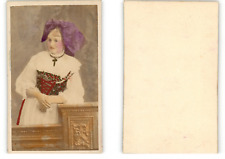 Femme en costume alsacien