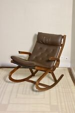 Fauteuil à bascule design Norvège 1960s bois de teck année 60 réf PAOLO
