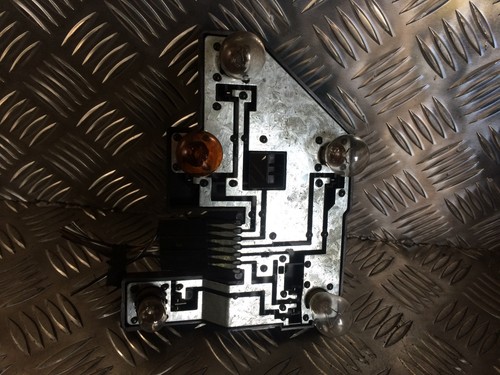 Platine porte ampoule feu