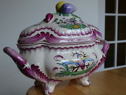 Tres beau legumier - beau, faience