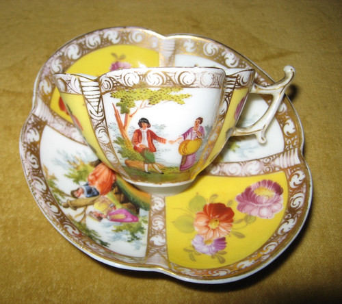 Tasse polylobée jaune xixème - polylobée,