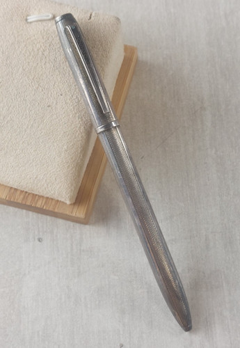 Ancien stylo bille - 4, couleurs