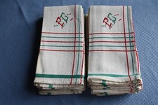 Lot N°44 de 12 serviettes de