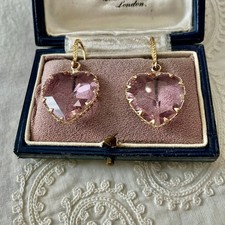CŒUR TAILLÉ EN CRISTAL ROSE