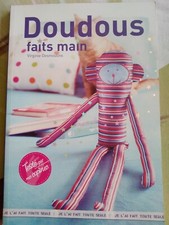 LIVRE DOUDOUS  FAITS MAINS   V . DESMOULINS  EDITION HACHETTE PRATIQUE COUTURE