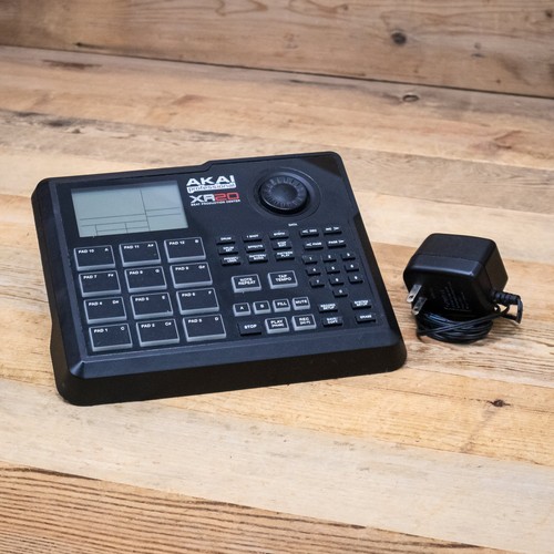Akai beat production - xr-20,