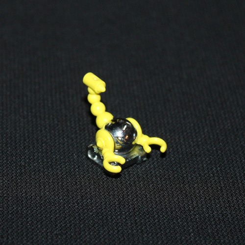 Playmobil robot scorpion jaune