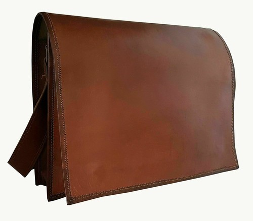 Sacoche spéciale cuir