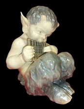 ROYAL COPENHAGUE. FAUNE JOUANT