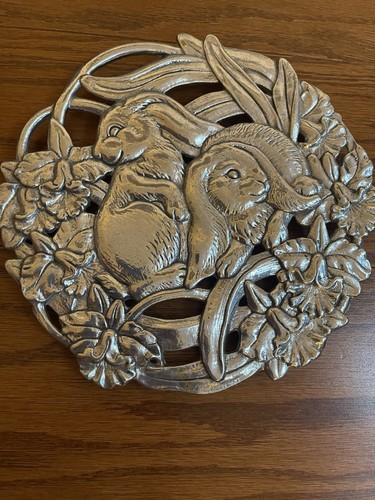Arthur court trivet - arthur,