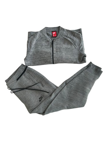Emsemble nike tech - emsemble,