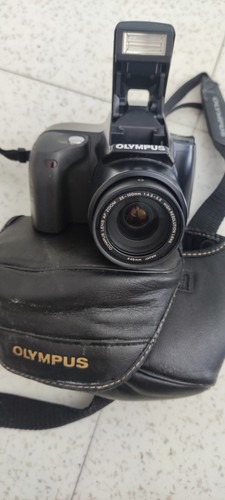 Appareil photo bridge reflex