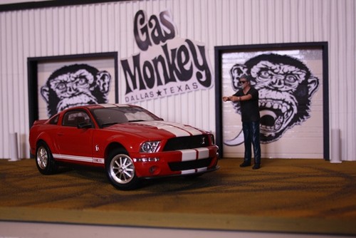 Diorama gas monkey - diorama, garage
