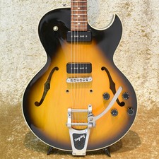 Gibson ES-135 avec guitare électrique Bigsby (révisée) 1995