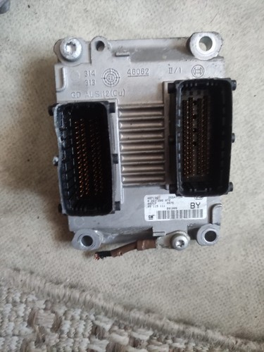 Calculateur moteur opel corsa - calculateur,