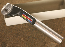 Tige de selle aérodynamique