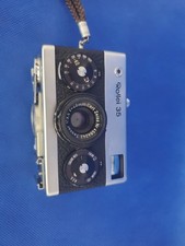 Rollei 35 (Made in Germany) – Tessar 40mm f/3.5 – Avec étui – Non testé