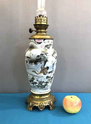Ancienne lampe pétrole - ancienne,