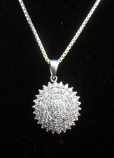 collier ras de cou et