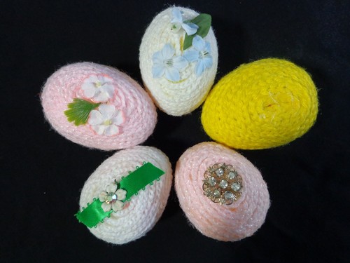 Decorative egg figurine set - decorative,