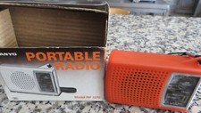 VINTAGE Pochet Rádio "AM