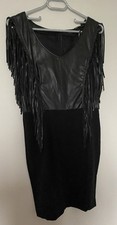 Robe Noire À Franges -