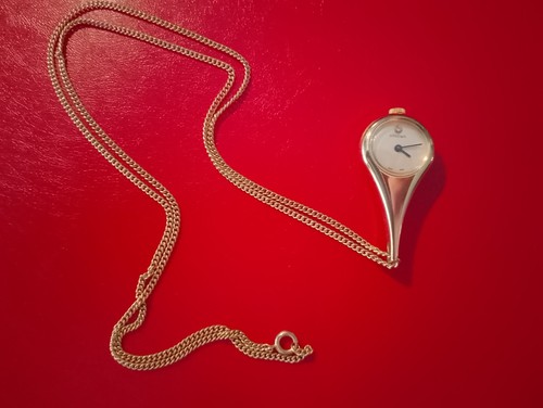 Tres jolie montre manuelle - tres,