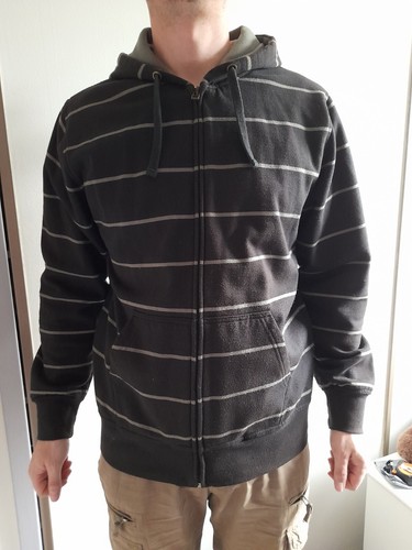 Veste noir capuche taille l - à,