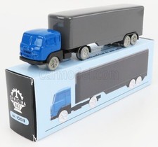 MAQUETTE DE CAMION STATIQUE