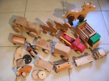 Art populaire anciens jouets en bois wagon train locomotive tracteur