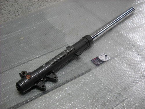 Tige fourche gauche - fourche, derbi
