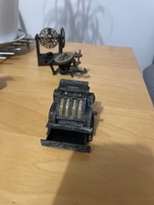 Taille-crayon PLAY ME n° 964: Caisse enregistreuse National - Années 70