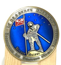 Ancienne broche médaille badge association des amateurs d'armes anciennes Bienne