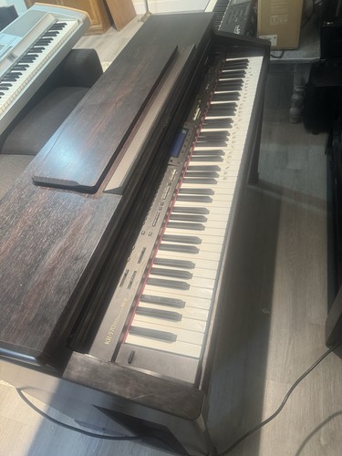 Roland 570 intelligent - ,