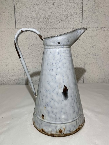 Grand pichet ancien tôle - pichet,