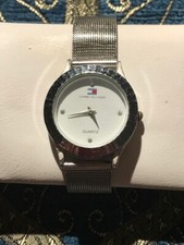 MONTRE TOMMY HILFIGER Femme - Années 90