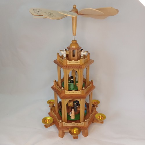Weihnachts pyramide tier - pyramide, 3-tier