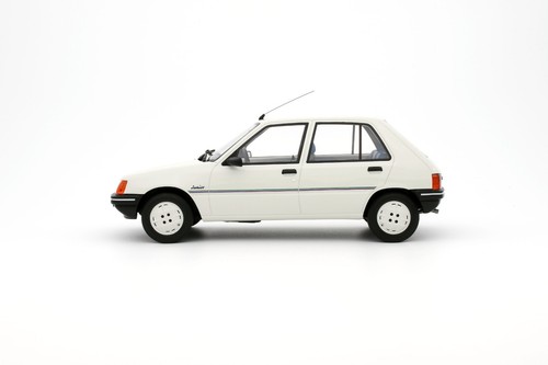 Peugeot 205 junior - junior, white